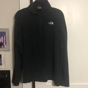 Gently worn-half zip North Face Men’s fleece XL